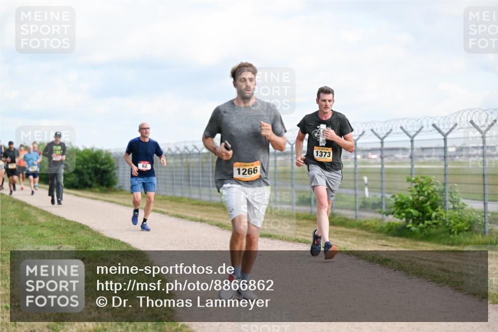 14.09.2025 - Airport Race Dr. Thomas Lammeyer http://msf.ph/oto/8866862 14.09.2025 12:07:38 Laufen 62, 1266, 1373 meine-sportfotos.de