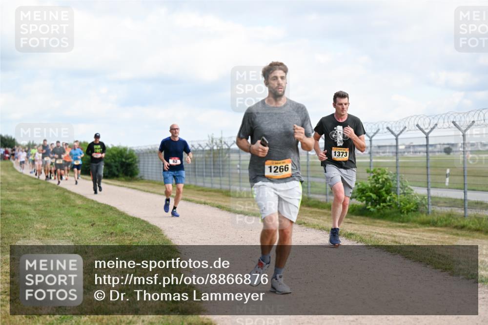 14.09.2025 - Airport Race Dr. Thomas Lammeyer http://msf.ph/oto/8866876 14.09.2025 12:07:38 Laufen 62, 1266, 1373 meine-sportfotos.de