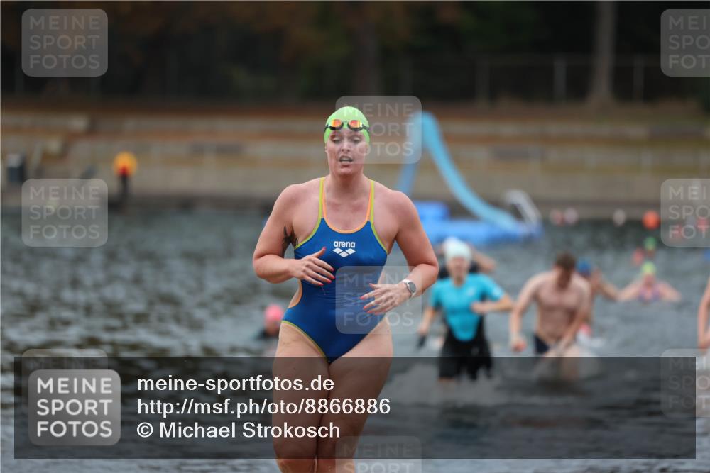 14.09.2025 - Stadtparktriathlon Michael Strokosch http://msf.ph/oto/8866886 14.09.2025 09:48:07 Schwimmen 514, 555, 576, 616 meine-sportfotos.de