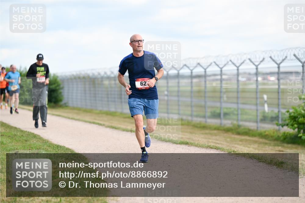 14.09.2025 - Airport Race Dr. Thomas Lammeyer http://msf.ph/oto/8866892 14.09.2025 12:07:40 Laufen 62 meine-sportfotos.de