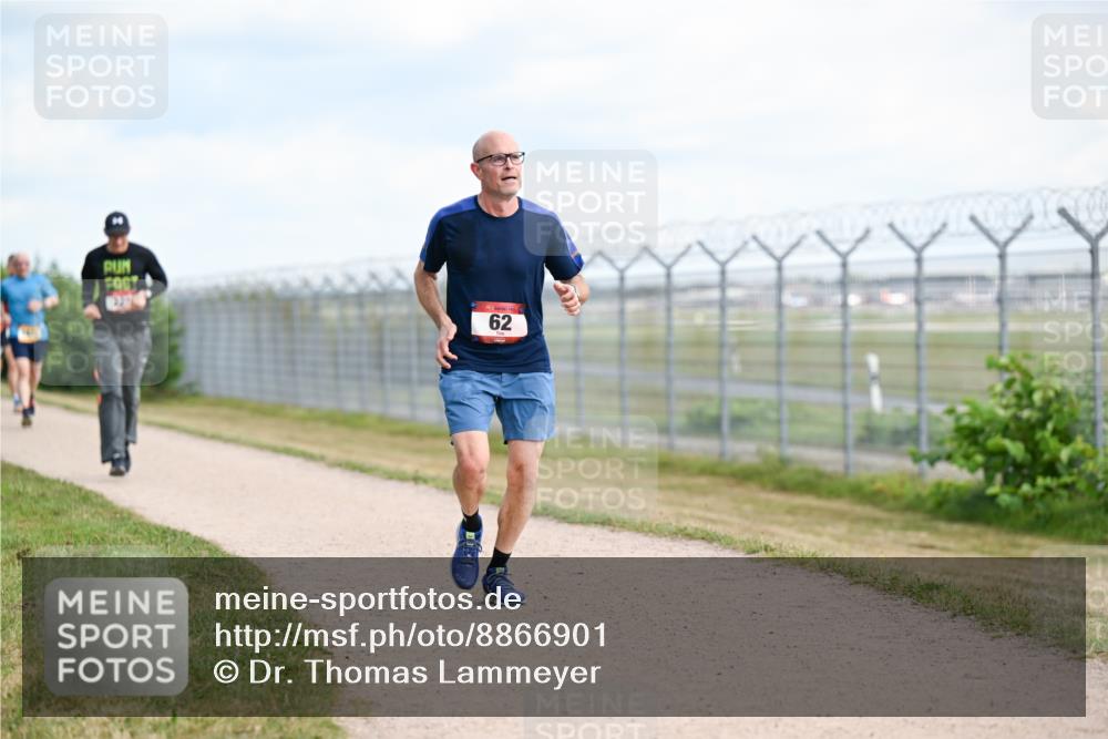 14.09.2025 - Airport Race Dr. Thomas Lammeyer http://msf.ph/oto/8866901 14.09.2025 12:07:40 Laufen 62 meine-sportfotos.de