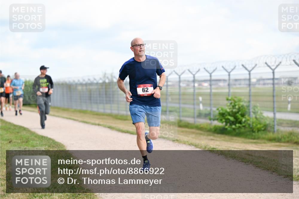 14.09.2025 - Airport Race Dr. Thomas Lammeyer http://msf.ph/oto/8866922 14.09.2025 12:07:41 Laufen 62 meine-sportfotos.de