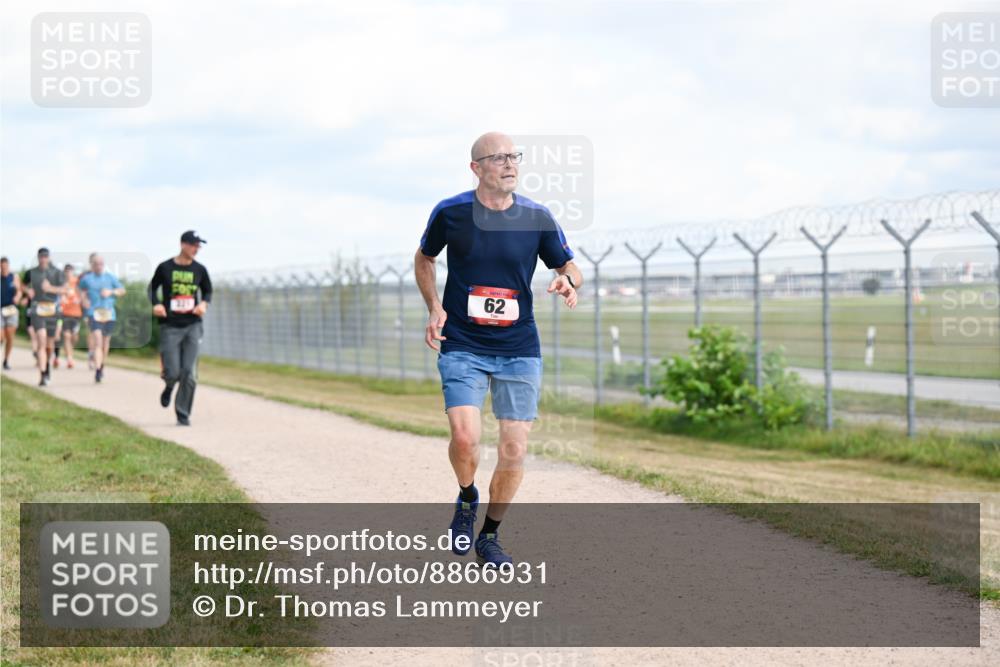 14.09.2025 - Airport Race Dr. Thomas Lammeyer http://msf.ph/oto/8866931 14.09.2025 12:07:42 Laufen 62 meine-sportfotos.de