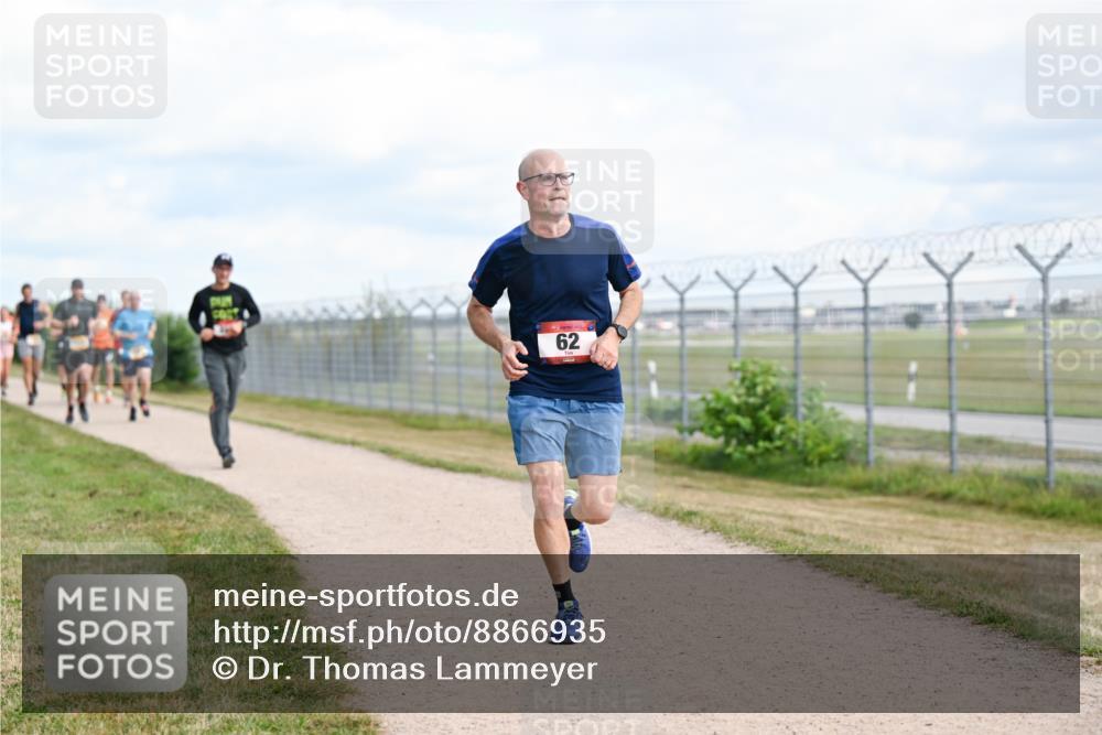 14.09.2025 - Airport Race Dr. Thomas Lammeyer http://msf.ph/oto/8866935 14.09.2025 12:07:42 Laufen 62 meine-sportfotos.de