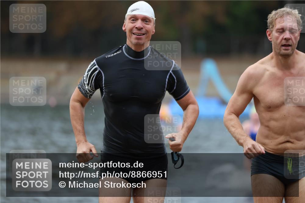 14.09.2025 - Stadtparktriathlon Michael Strokosch http://msf.ph/oto/8866951 14.09.2025 09:48:27 Schwimmen 525, 544, 550, 573, 614 meine-sportfotos.de