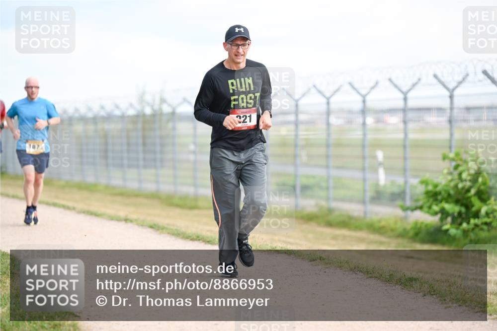 14.09.2025 - Airport Race Dr. Thomas Lammeyer http://msf.ph/oto/8866953 14.09.2025 12:07:45 Laufen 221 meine-sportfotos.de
