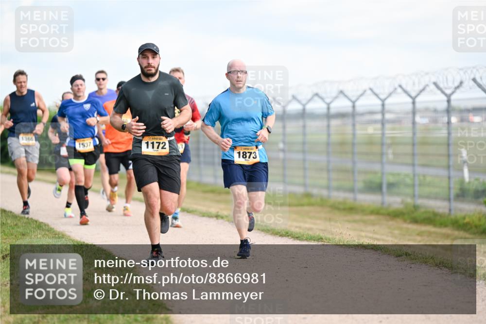 14.09.2025 - Airport Race Dr. Thomas Lammeyer http://msf.ph/oto/8866981 14.09.2025 12:07:47 Laufen 1366, 1537, 1172, 1873 meine-sportfotos.de