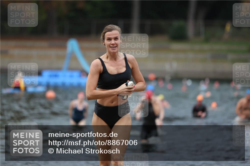 14.09.2025 - Stadtparktriathlon Michael Strokosch http://msf.ph/oto/8867006 14.09.2025 09:48:53 Schwimmen 521, 522, 591 meine-sportfotos.de