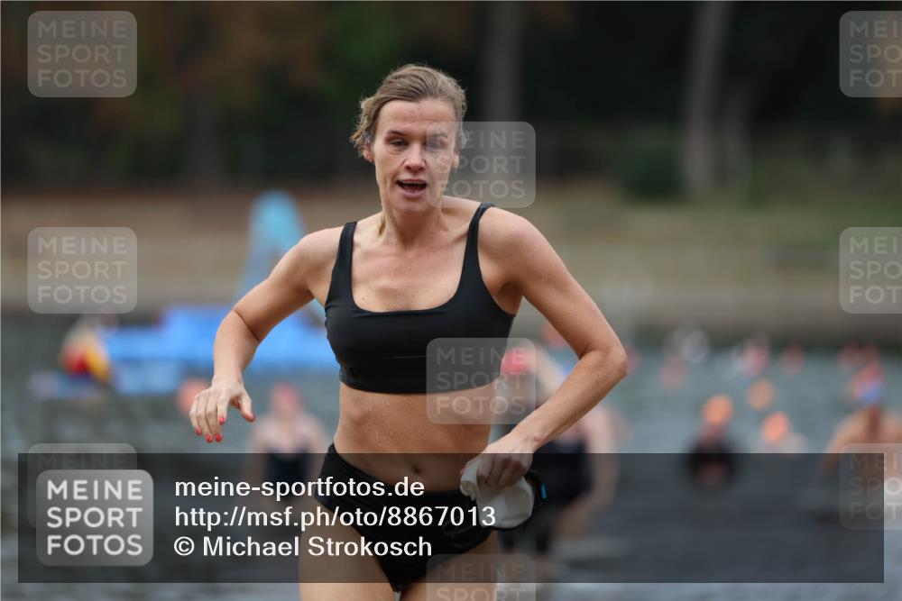 14.09.2025 - Stadtparktriathlon Michael Strokosch http://msf.ph/oto/8867013 14.09.2025 09:48:54 Schwimmen 521, 522, 567 meine-sportfotos.de