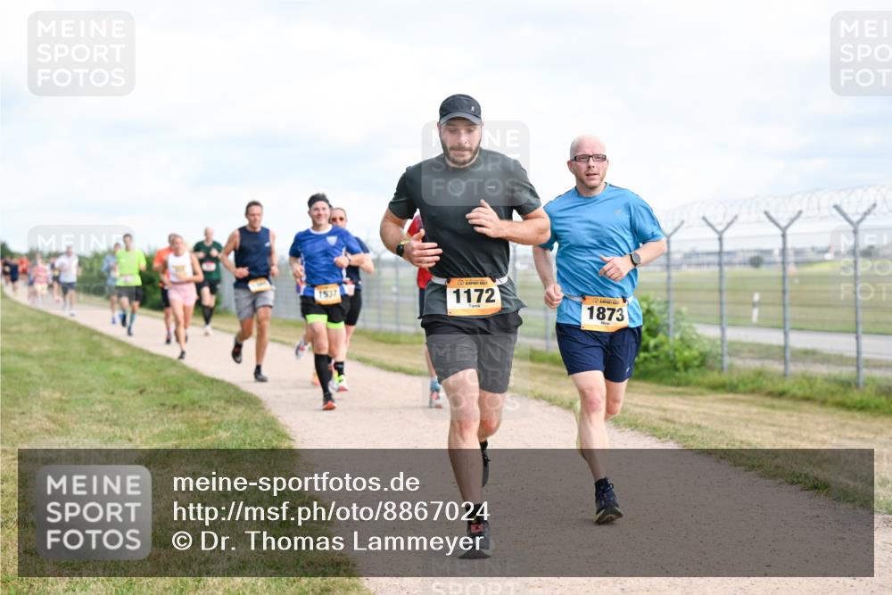14.09.2025 - Airport Race Dr. Thomas Lammeyer http://msf.ph/oto/8867024 14.09.2025 12:07:49 Laufen 1537, 1172, 1873 meine-sportfotos.de