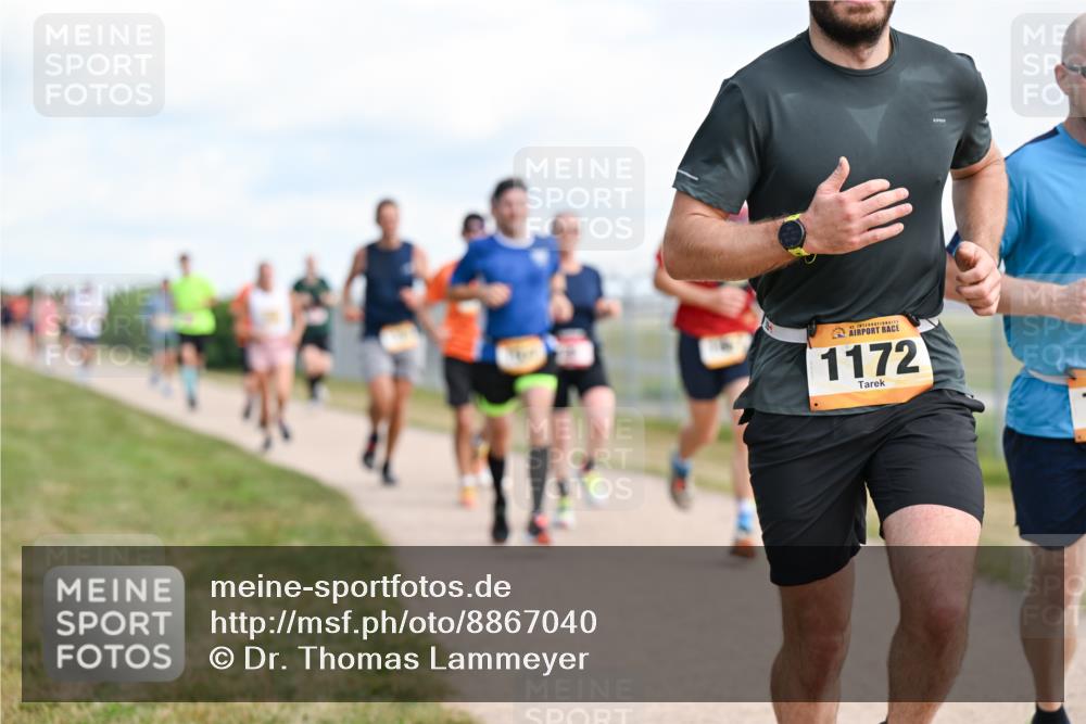 14.09.2025 - Airport Race Dr. Thomas Lammeyer http://msf.ph/oto/8867040 14.09.2025 12:07:50 Laufen 42, 1172 meine-sportfotos.de