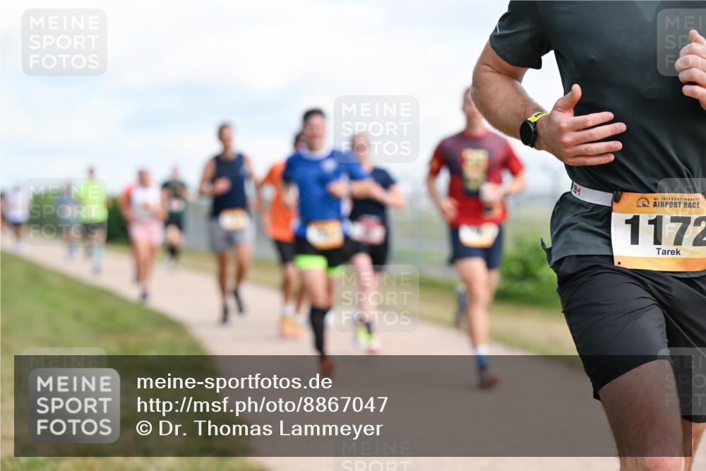 14.09.2025 - Airport Race Dr. Thomas Lammeyer http://msf.ph/oto/8867047 14.09.2025 12:07:51 Laufen 42, 1172 meine-sportfotos.de