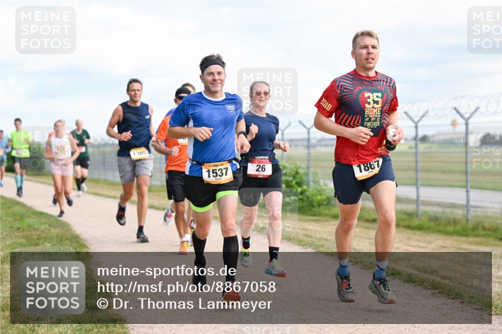 14.09.2025 - Airport Race Dr. Thomas Lammeyer http://msf.ph/oto/8867058 14.09.2025 12:07:52 Laufen 1360, 1537, 26, 2018, 35, 1867 meine-sportfotos.de