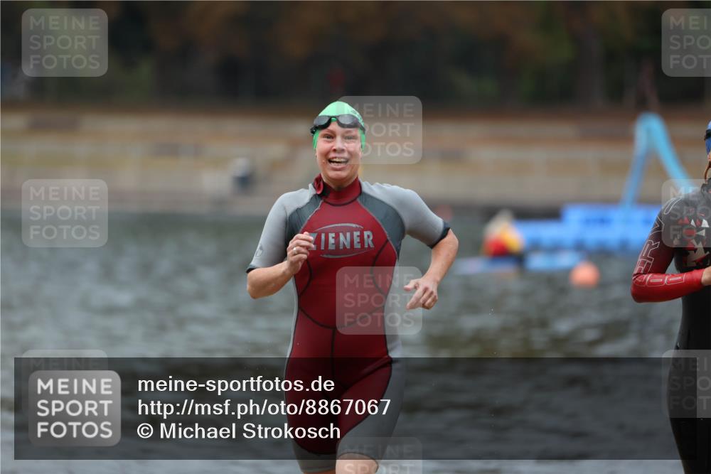 14.09.2025 - Stadtparktriathlon Michael Strokosch http://msf.ph/oto/8867067 14.09.2025 09:49:19 Schwimmen 517, 527, 607 meine-sportfotos.de