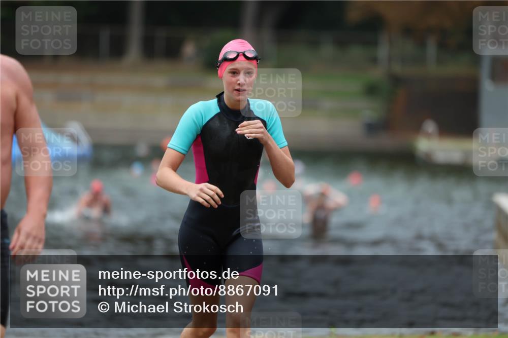 14.09.2025 - Stadtparktriathlon Michael Strokosch http://msf.ph/oto/8867091 14.09.2025 09:49:32 Schwimmen 551, 578 meine-sportfotos.de