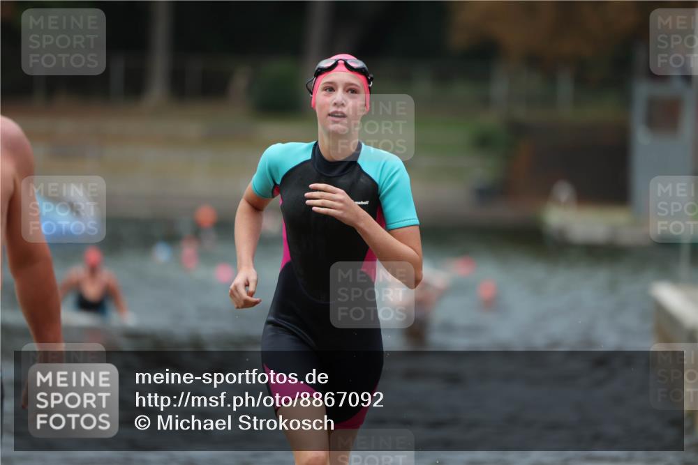 14.09.2025 - Stadtparktriathlon Michael Strokosch http://msf.ph/oto/8867092 14.09.2025 09:49:33 Schwimmen 551, 578 meine-sportfotos.de