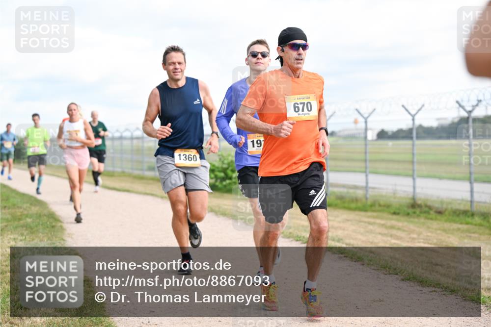 14.09.2025 - Airport Race Dr. Thomas Lammeyer http://msf.ph/oto/8867093 14.09.2025 12:07:54 Laufen 1360, 19, 670 meine-sportfotos.de