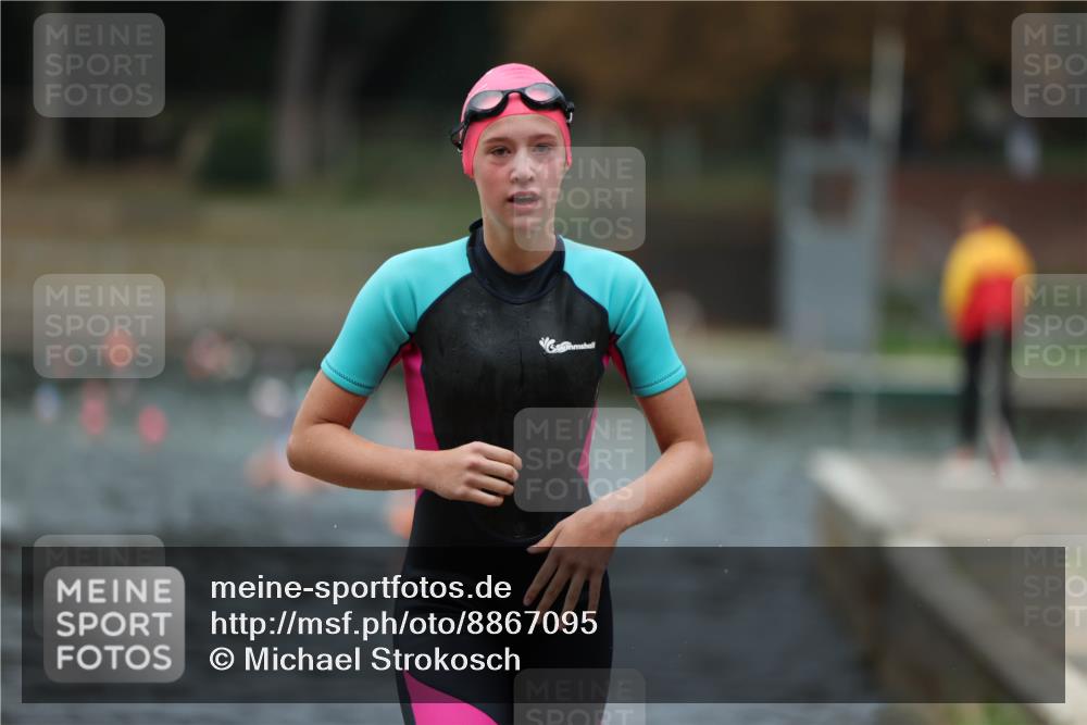 14.09.2025 - Stadtparktriathlon Michael Strokosch http://msf.ph/oto/8867095 14.09.2025 09:49:33 Schwimmen 551, 578 meine-sportfotos.de