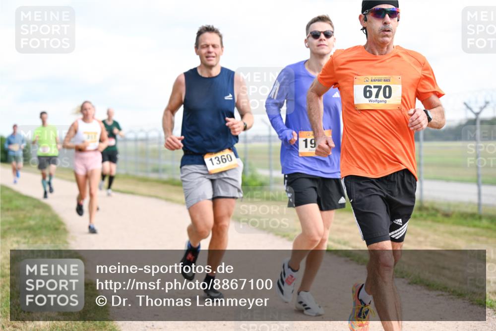 14.09.2025 - Airport Race Dr. Thomas Lammeyer http://msf.ph/oto/8867100 14.09.2025 12:07:54 Laufen 1360, 19, 670 meine-sportfotos.de