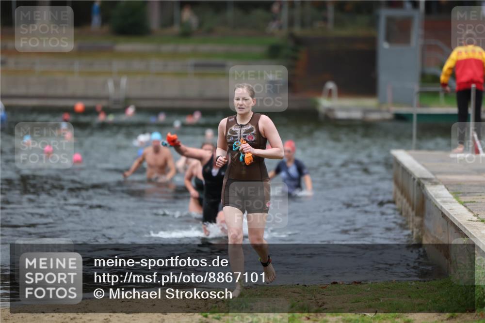 14.09.2025 - Stadtparktriathlon Michael Strokosch http://msf.ph/oto/8867101 14.09.2025 09:49:48 Schwimmen 519, 530, 534, 536 meine-sportfotos.de