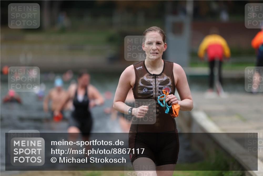14.09.2025 - Stadtparktriathlon Michael Strokosch http://msf.ph/oto/8867117 14.09.2025 09:49:52 Schwimmen 519, 530, 534, 536 meine-sportfotos.de