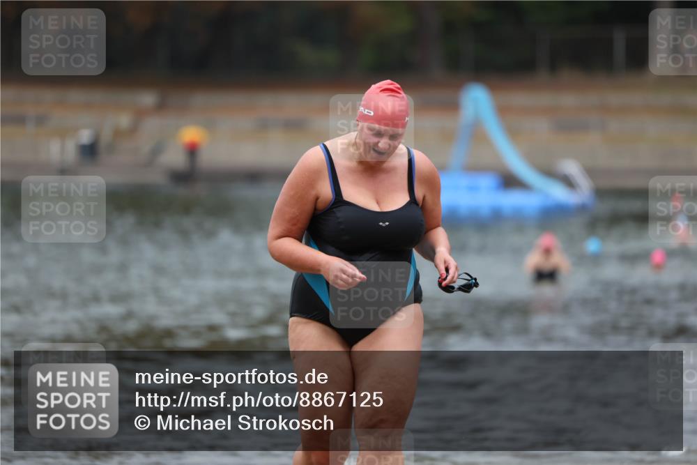 14.09.2025 - Stadtparktriathlon Michael Strokosch http://msf.ph/oto/8867125 14.09.2025 09:49:55 Schwimmen 519, 530, 534, 536 meine-sportfotos.de