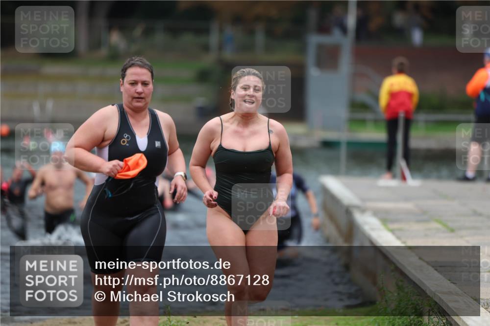 14.09.2025 - Stadtparktriathlon Michael Strokosch http://msf.ph/oto/8867128 14.09.2025 09:49:57 Schwimmen 530, 534, 536, 561 meine-sportfotos.de