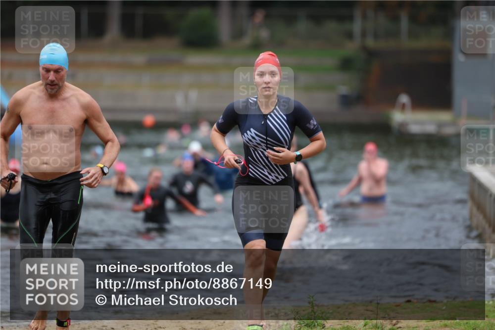 14.09.2025 - Stadtparktriathlon Michael Strokosch http://msf.ph/oto/8867149 14.09.2025 09:50:07 Schwimmen 513, 546, 561, 600 meine-sportfotos.de