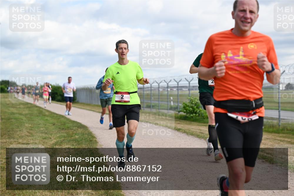 14.09.2025 - Airport Race Dr. Thomas Lammeyer http://msf.ph/oto/8867152 14.09.2025 12:07:58 Laufen 11053, 2 meine-sportfotos.de