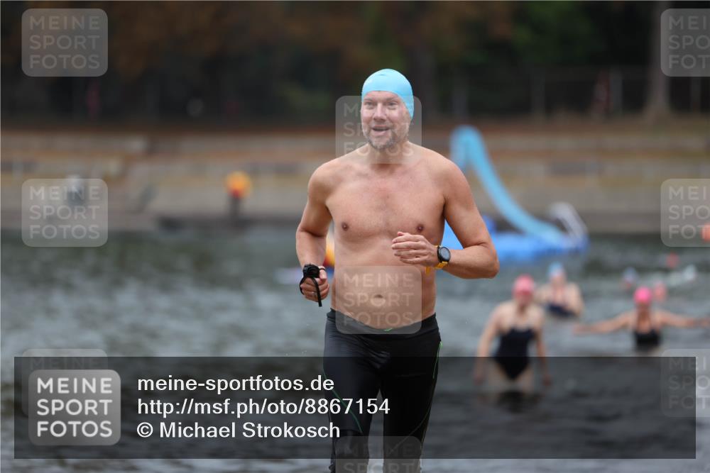 14.09.2025 - Stadtparktriathlon Michael Strokosch http://msf.ph/oto/8867154 14.09.2025 09:50:08 Schwimmen 513, 546, 561, 600 meine-sportfotos.de