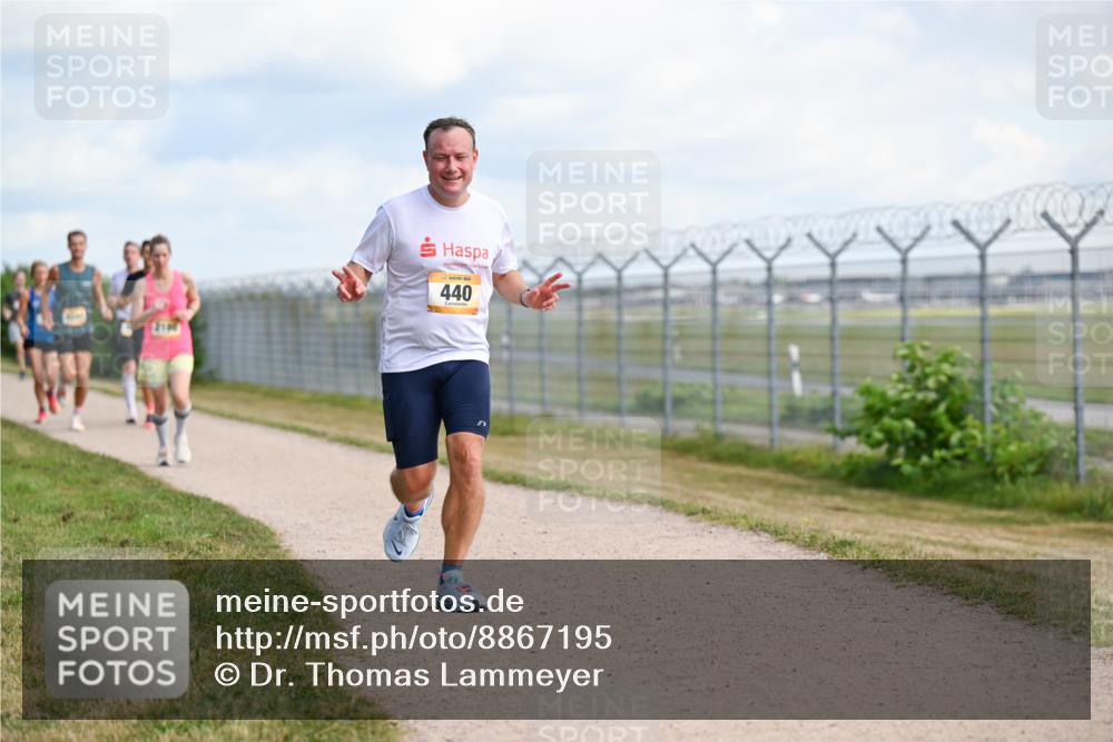 14.09.2025 - Airport Race Dr. Thomas Lammeyer http://msf.ph/oto/8867195 14.09.2025 12:08:02 Laufen 440 meine-sportfotos.de
