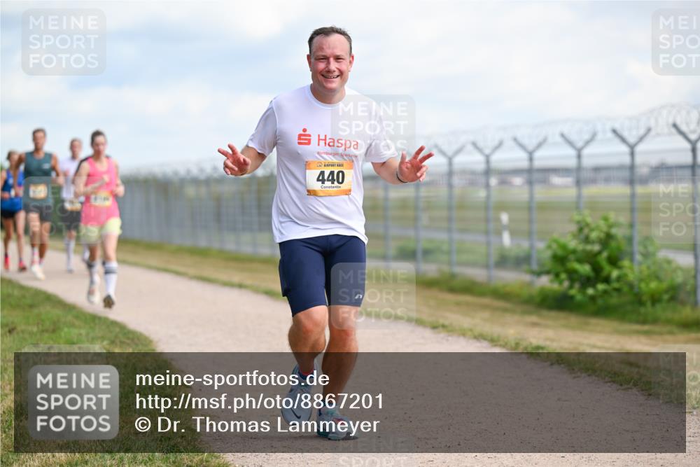 14.09.2025 - Airport Race Dr. Thomas Lammeyer http://msf.ph/oto/8867201 14.09.2025 12:08:03 Laufen 440 meine-sportfotos.de