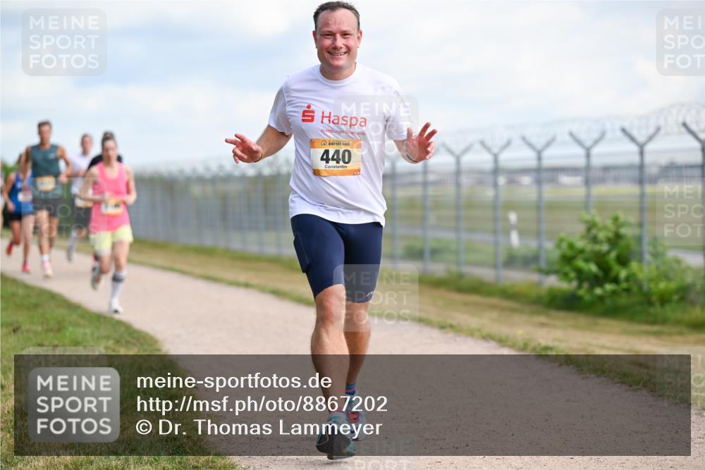 14.09.2025 - Airport Race Dr. Thomas Lammeyer http://msf.ph/oto/8867202 14.09.2025 12:08:03 Laufen 440 meine-sportfotos.de