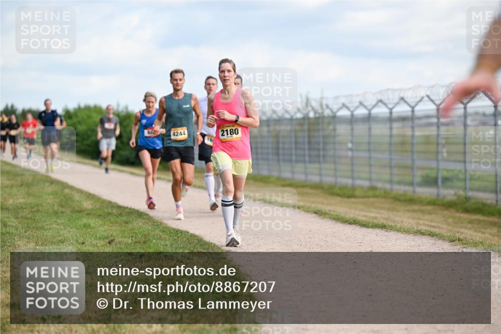 14.09.2025 - Airport Race Dr. Thomas Lammeyer http://msf.ph/oto/8867207 14.09.2025 12:08:04 Laufen 4244, 2180 meine-sportfotos.de