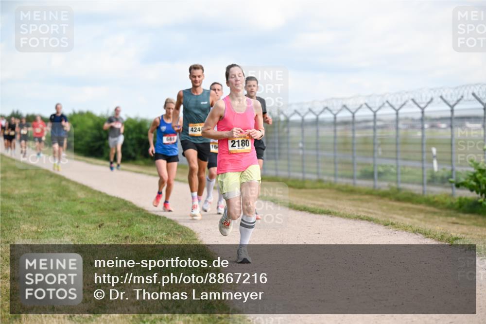14.09.2025 - Airport Race Dr. Thomas Lammeyer http://msf.ph/oto/8867216 14.09.2025 12:08:06 Laufen 689, 4244, 164, 2180 meine-sportfotos.de