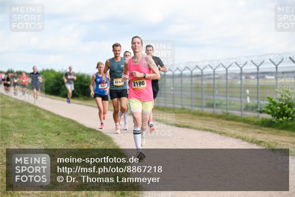 14.09.2025 - Airport Race Dr. Thomas Lammeyer http://msf.ph/oto/8867218 14.09.2025 12:08:06 Laufen 4244, 2180 meine-sportfotos.de