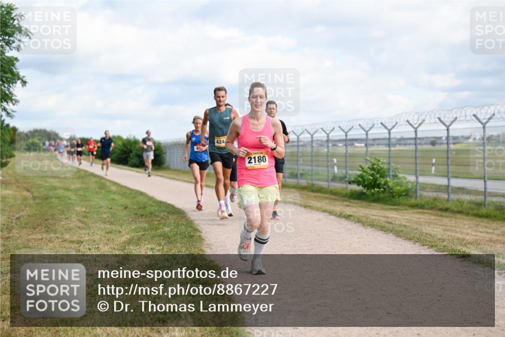 14.09.2025 - Airport Race Dr. Thomas Lammeyer http://msf.ph/oto/8867227 14.09.2025 12:08:07 Laufen 424, 2180 meine-sportfotos.de