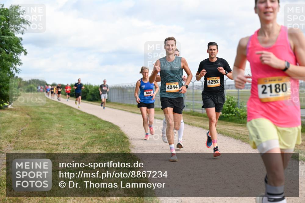 14.09.2025 - Airport Race Dr. Thomas Lammeyer http://msf.ph/oto/8867234 14.09.2025 12:08:09 Laufen 689, 4244, 4252, 2180 meine-sportfotos.de