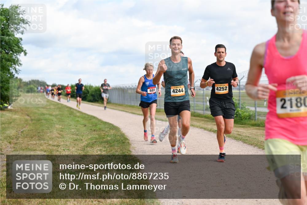 14.09.2025 - Airport Race Dr. Thomas Lammeyer http://msf.ph/oto/8867235 14.09.2025 12:08:09 Laufen 689, 4244, 4252, 2180 meine-sportfotos.de