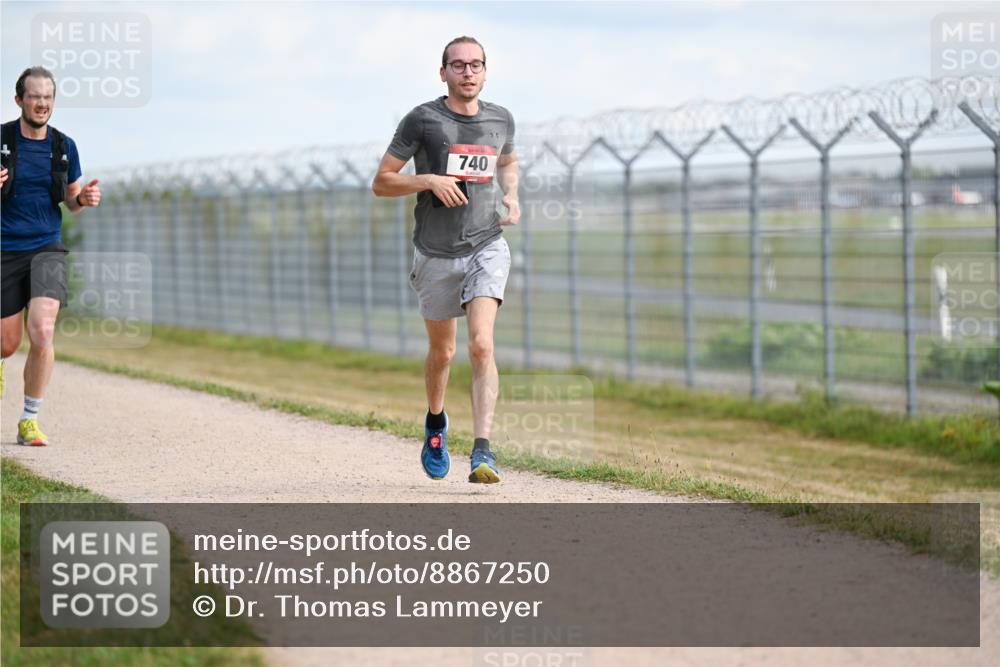 14.09.2025 - Airport Race Dr. Thomas Lammeyer http://msf.ph/oto/8867250 14.09.2025 12:08:13 Laufen 740 meine-sportfotos.de