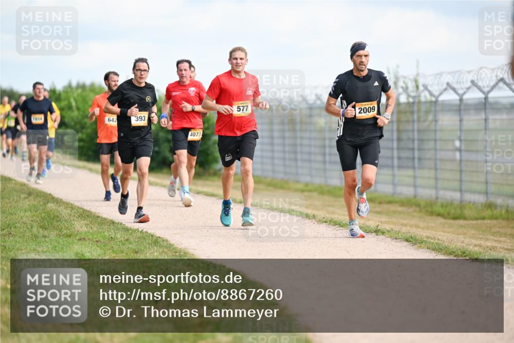 14.09.2025 - Airport Race Dr. Thomas Lammeyer http://msf.ph/oto/8867260 14.09.2025 12:08:19 Laufen 1600, 642, 393, 4073, 577, 2009 meine-sportfotos.de