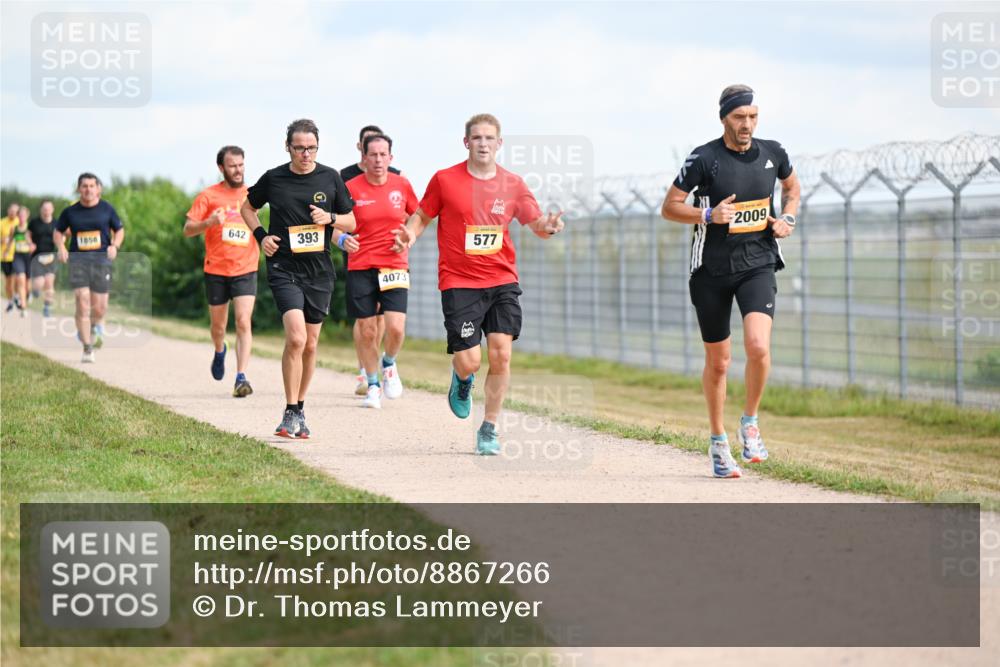 14.09.2025 - Airport Race Dr. Thomas Lammeyer http://msf.ph/oto/8867266 14.09.2025 12:08:20 Laufen 642, 1656, 393, 4073, 577, 2009 meine-sportfotos.de