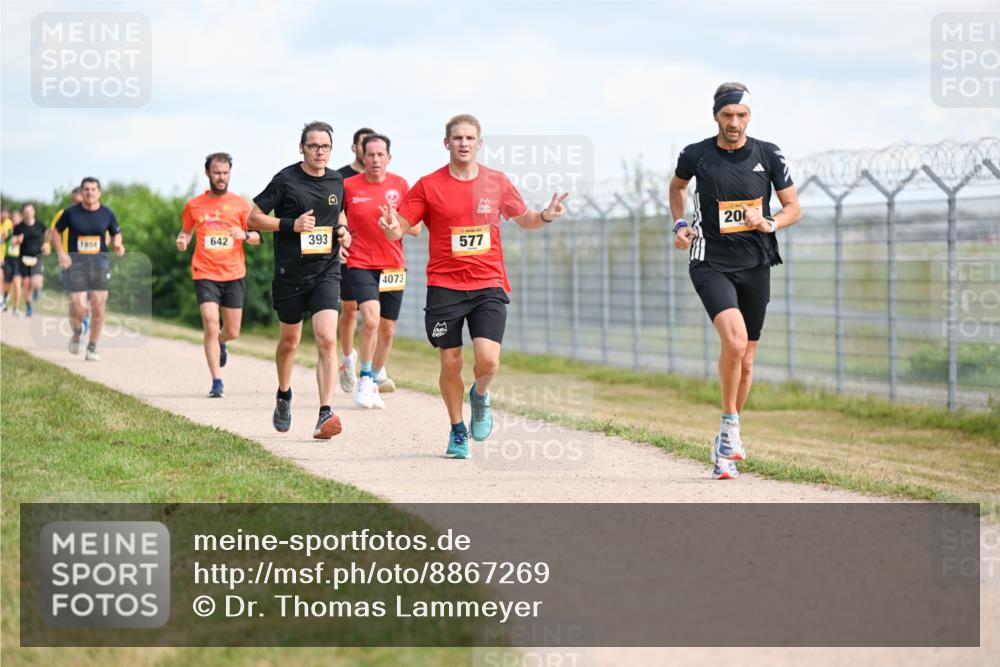 14.09.2025 - Airport Race Dr. Thomas Lammeyer http://msf.ph/oto/8867269 14.09.2025 12:08:20 Laufen 1600, 642, 393, 4073, 577, 200 meine-sportfotos.de