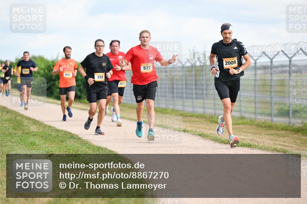 14.09.2025 - Airport Race Dr. Thomas Lammeyer http://msf.ph/oto/8867270 14.09.2025 12:08:20 Laufen 1606, 642, 393, 4073, 577, 2009 meine-sportfotos.de