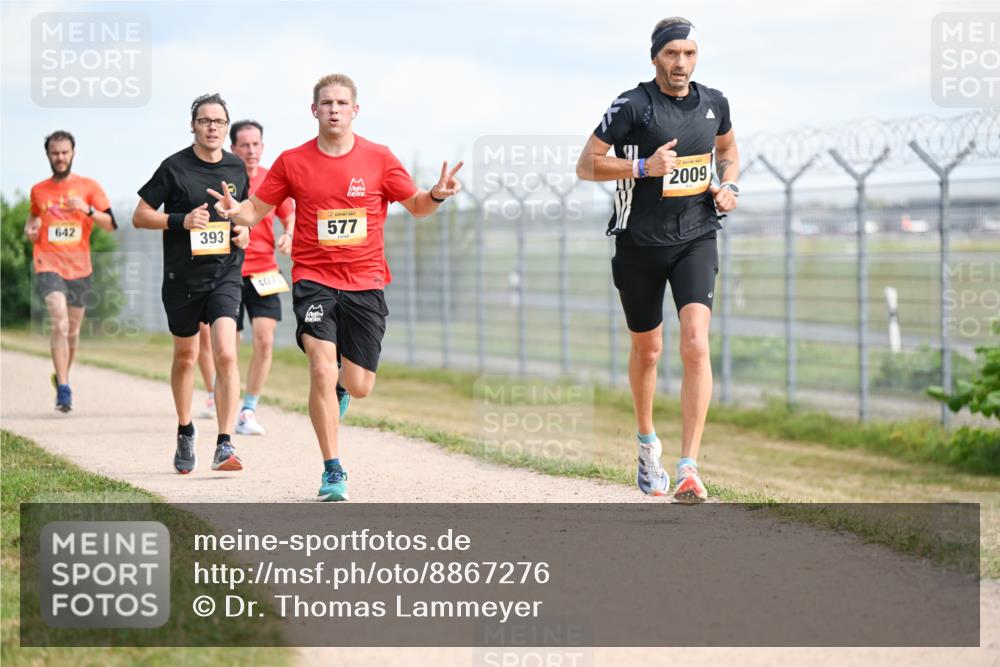 14.09.2025 - Airport Race Dr. Thomas Lammeyer http://msf.ph/oto/8867276 14.09.2025 12:08:21 Laufen 642, 393, 407, 2009, 577 meine-sportfotos.de