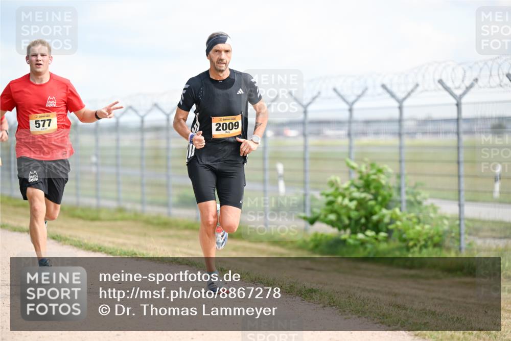 14.09.2025 - Airport Race Dr. Thomas Lammeyer http://msf.ph/oto/8867278 14.09.2025 12:08:22 Laufen 577, 2009 meine-sportfotos.de
