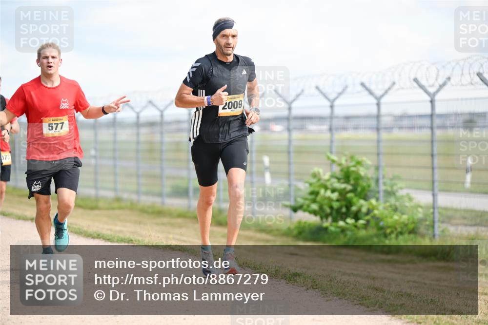 14.09.2025 - Airport Race Dr. Thomas Lammeyer http://msf.ph/oto/8867279 14.09.2025 12:08:22 Laufen 073, 2009, 577 meine-sportfotos.de