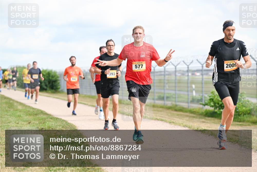 14.09.2025 - Airport Race Dr. Thomas Lammeyer http://msf.ph/oto/8867284 14.09.2025 12:08:23 Laufen 393, 577, 2009 meine-sportfotos.de