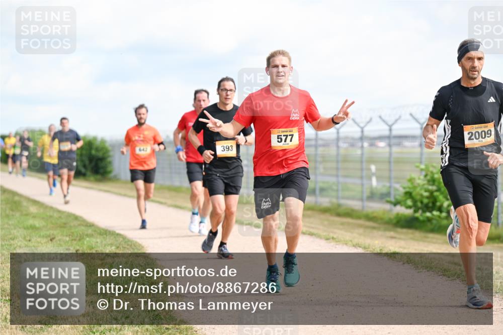 14.09.2025 - Airport Race Dr. Thomas Lammeyer http://msf.ph/oto/8867286 14.09.2025 12:08:24 Laufen 393, 577, 2009 meine-sportfotos.de