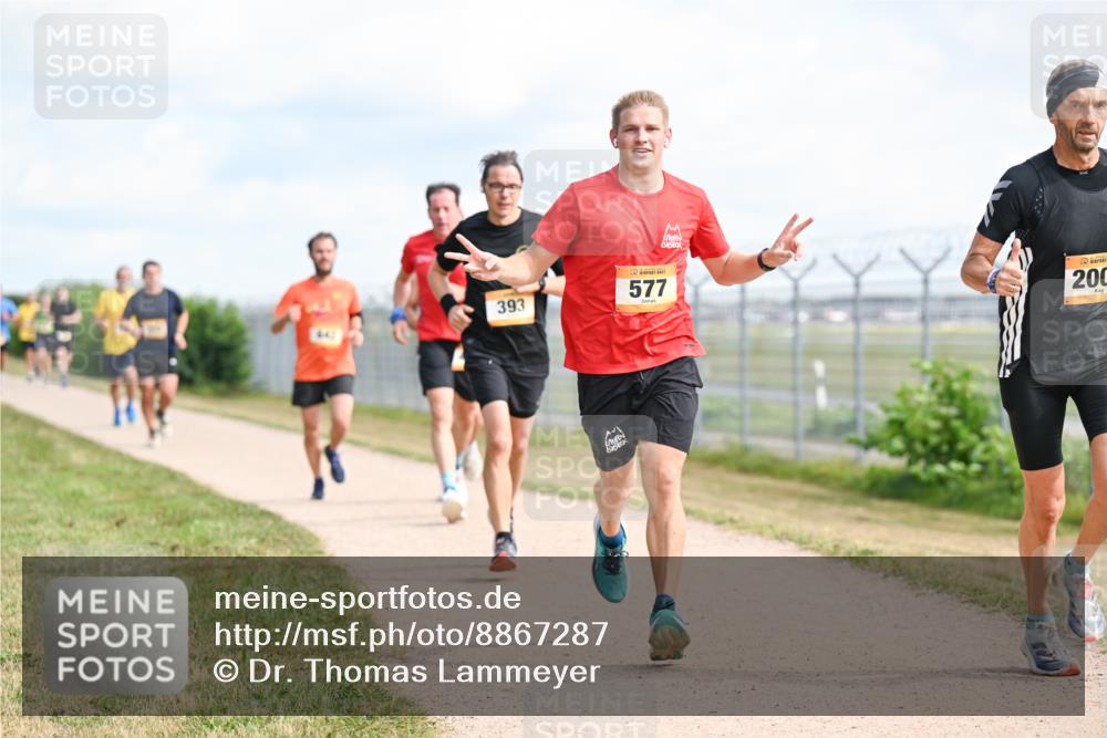 14.09.2025 - Airport Race Dr. Thomas Lammeyer http://msf.ph/oto/8867287 14.09.2025 12:08:24 Laufen 393, 4, 4, 577, 200 meine-sportfotos.de
